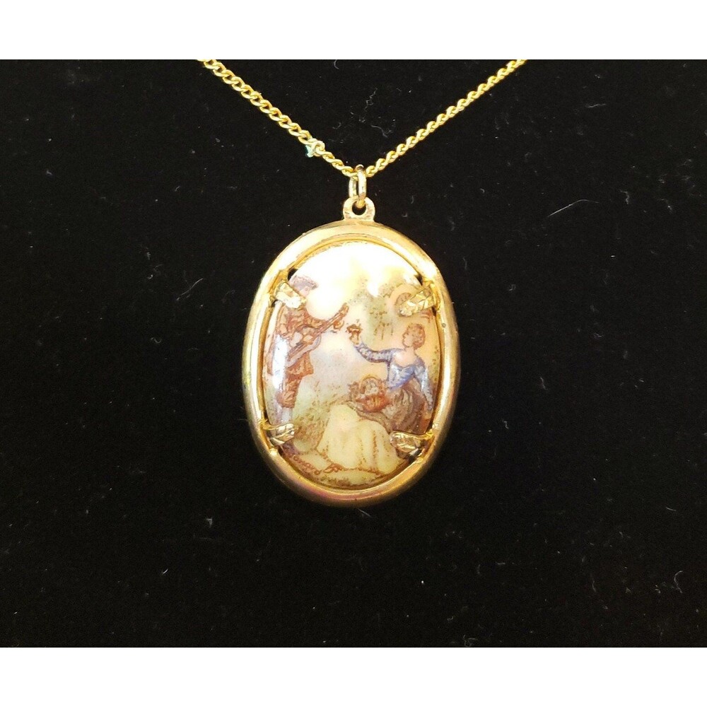 Vintage Unsigned Cabochon Limoges Cameo Portrait Pendant Necklace, Country Scene